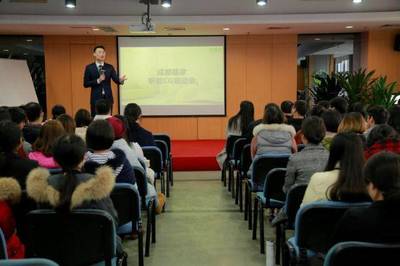 經紀人 CG文化圈的“戰力催化劑”與連接者
